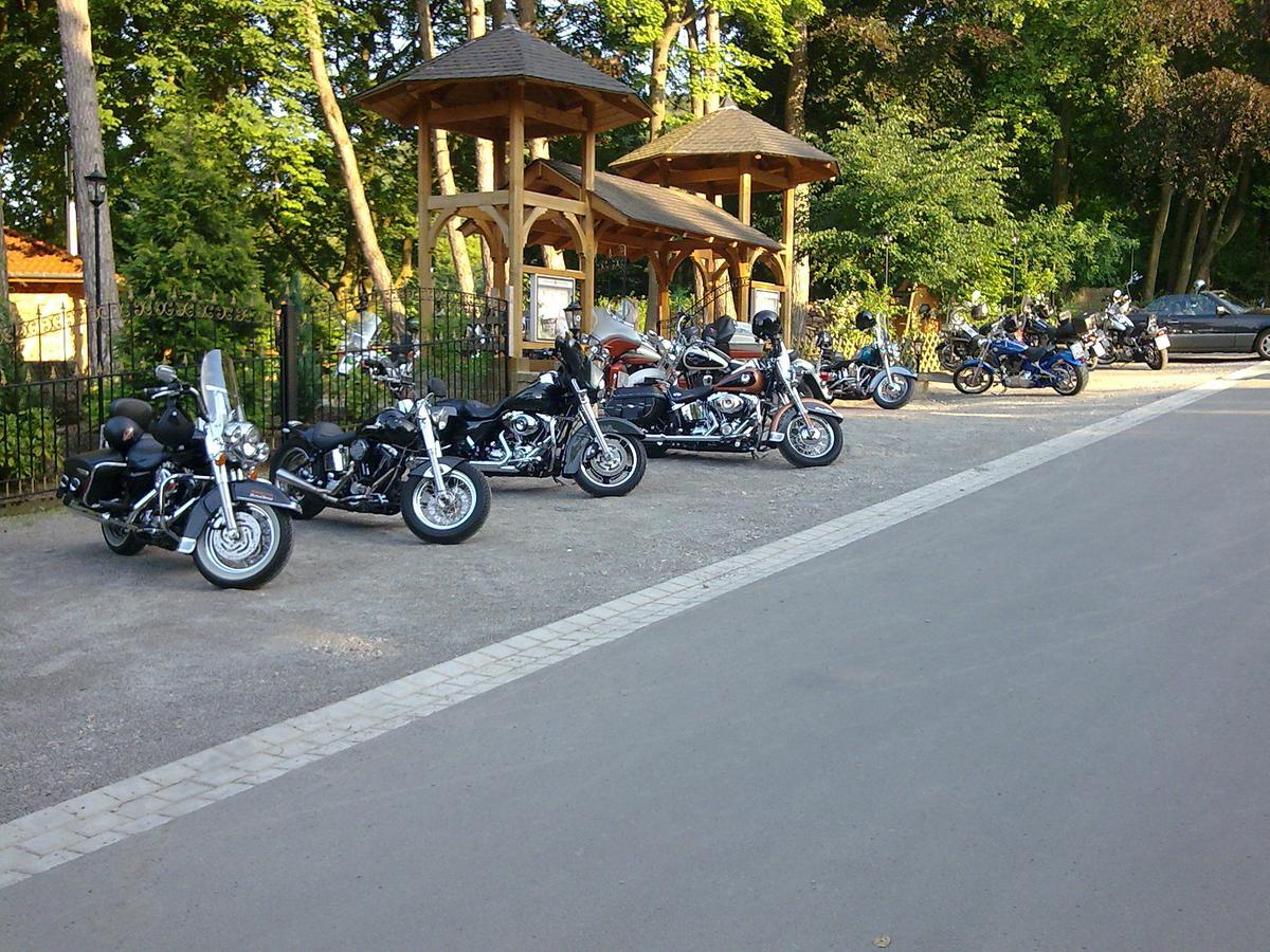 Felsenkeller Coppenbruegge Hotel Buitenkant foto